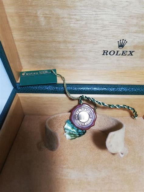 Vendo scatola Rolex ref 64 00 01 